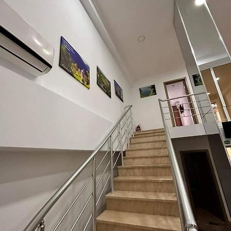 Femi Ji Hotel Batumi Bagian luar foto