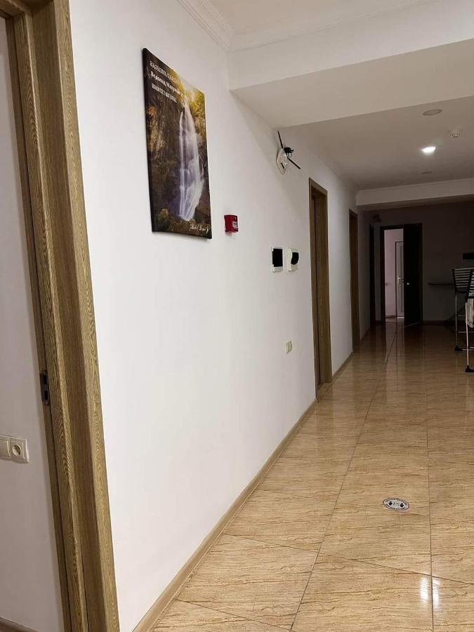 Femi Ji Hotel Batumi Bagian luar foto