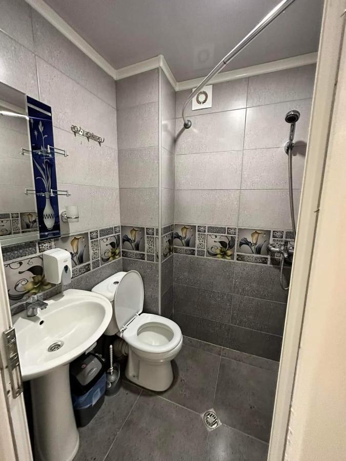 Femi Ji Hotel Batumi Bagian luar foto